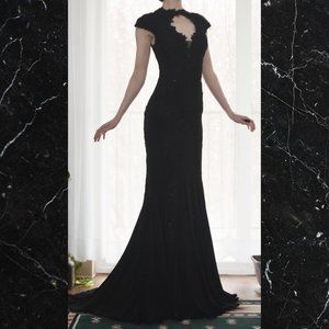 [SOLD] Vampy lace evening gown